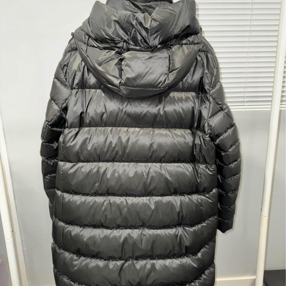Burberry Kington Down Puffer Jacket - Picture 5 of 8